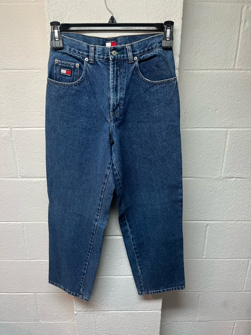 Vintage Tommy Hilfiger Women’s Relaxed Dark Blue Denim Jeans